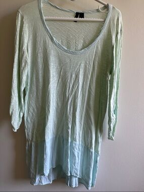 Light Mint Scoop Neck Long-Sleeve Tunic